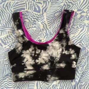 Fabletics reversible cropped tank/sports bra. Has both a print & solid!